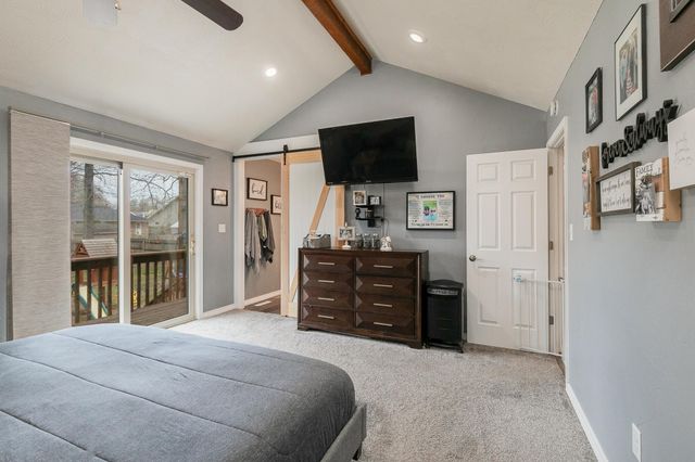 1039 E Manchester Drive, Springfield, MO 65810