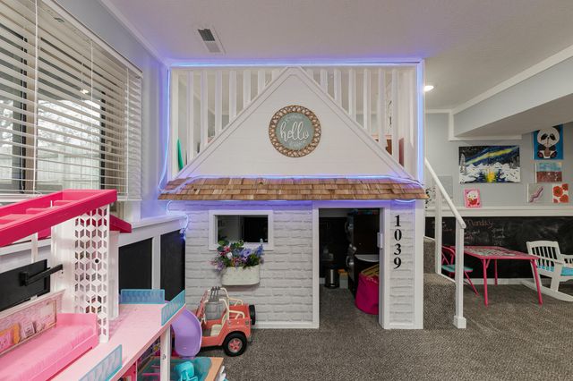 1039 E Manchester Drive, Springfield, MO 65810