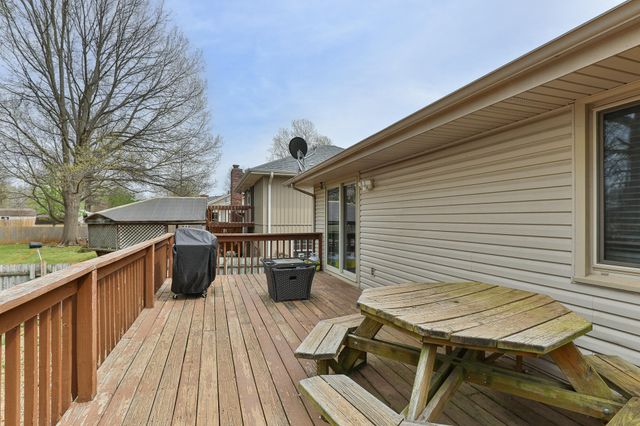 1039 E Manchester Drive, Springfield, MO 65810