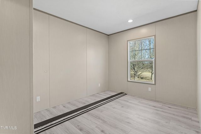 8000 Snapps Ferry Road, Chuckey, TN 37641