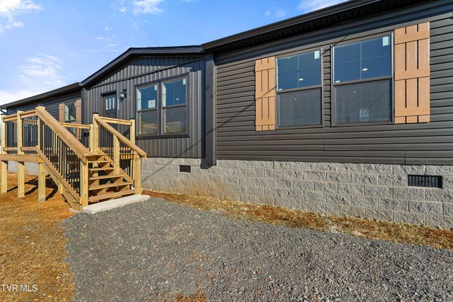 8000 Snapps Ferry Road, Chuckey, TN 37641