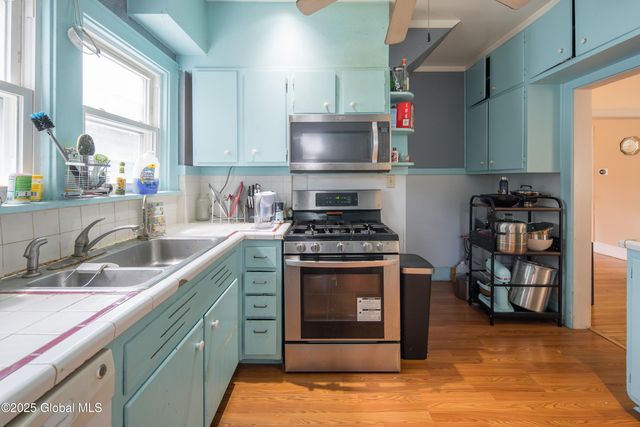 1906 Burdett Avenue, Troy, NY 12180