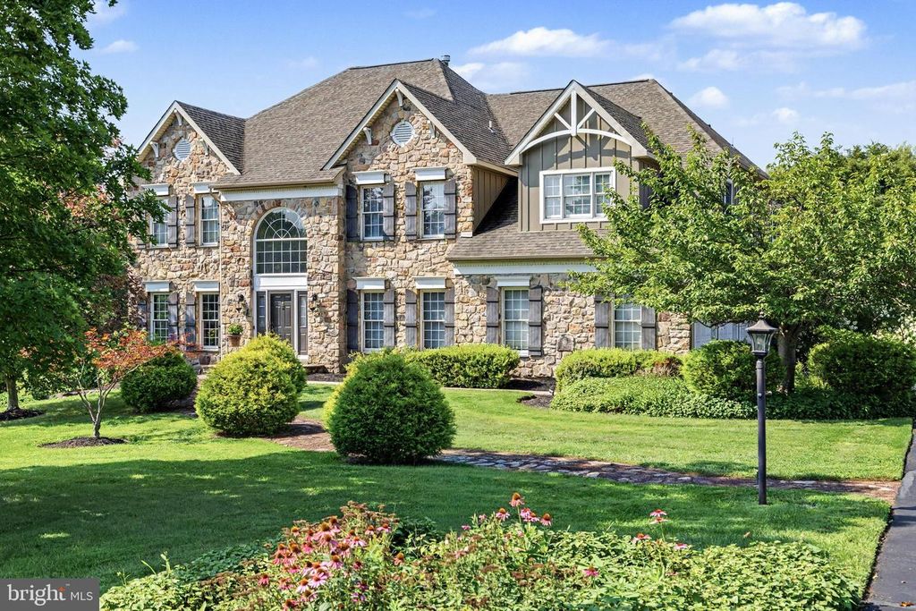 9 SUNRISE DR, DOYLESTOWN, PA 18901 — photo 2
