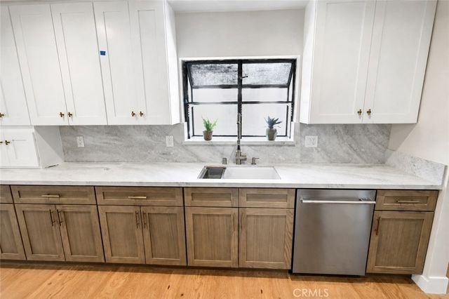 3434 Larissa, Los Angeles, CA 90026