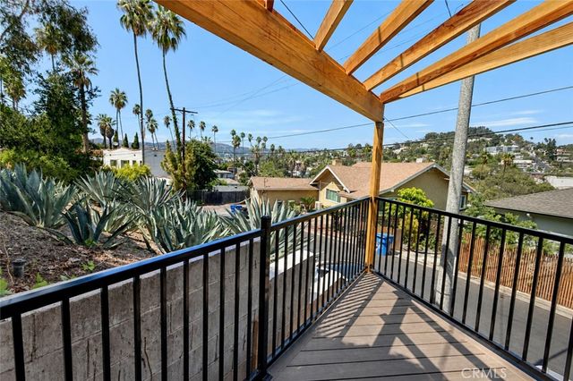 3434 Larissa, Los Angeles, CA 90026