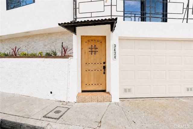 3434 Larissa, Los Angeles, CA 90026