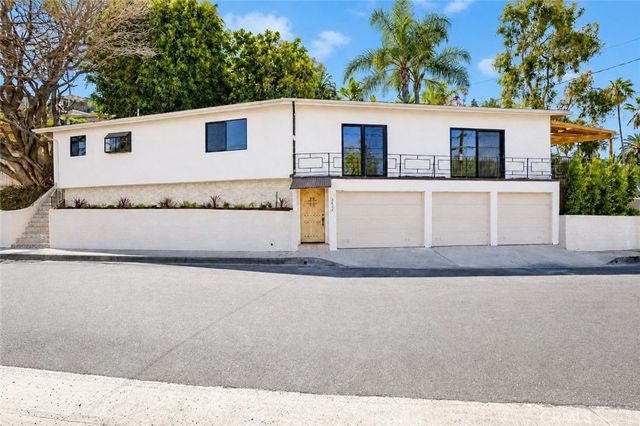 3434 Larissa, Los Angeles, CA 90026