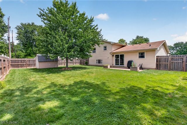 758 Abbe Road N, Elyria, OH 44035