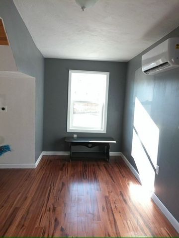 248 Ware, Palmer, MA 01069