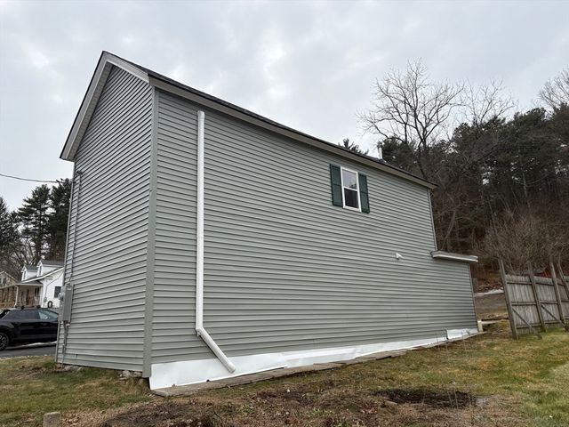 248 Ware, Palmer, MA 01069