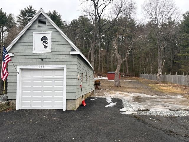 248 Ware, Palmer, MA 01069