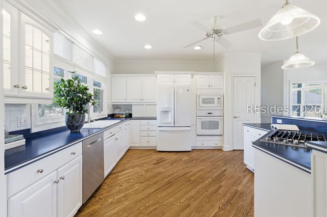 10 Bear Island Rd, Hilton Head Island, SC 29926