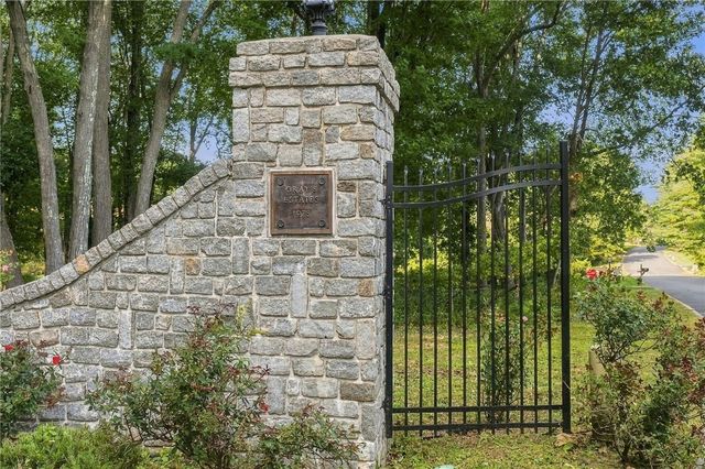 2 Elden Court, Lincoln, RI 02865