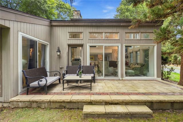 2 Elden Court, Lincoln, RI 02865