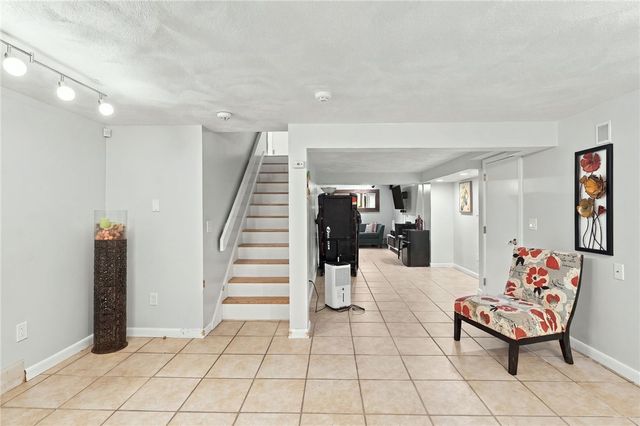 2 Elden Court, Lincoln, RI 02865
