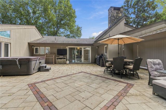 2 Elden Court, Lincoln, RI 02865