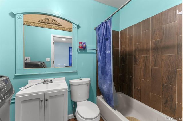 3726 Bushey Street, Detroit, MI 48210