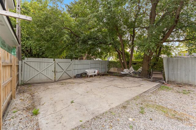 3726 Bushey Street, Detroit, MI 48210