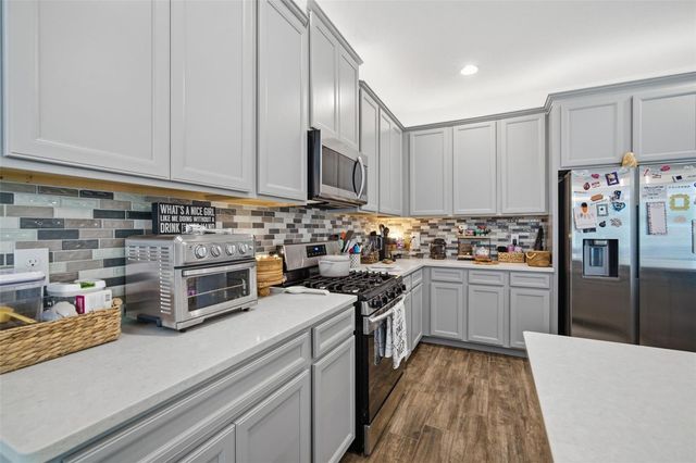 7431 SUNGOLD MEADOW COURT, Apollo Beach, FL 33572