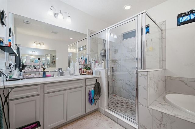 7431 SUNGOLD MEADOW COURT, Apollo Beach, FL 33572