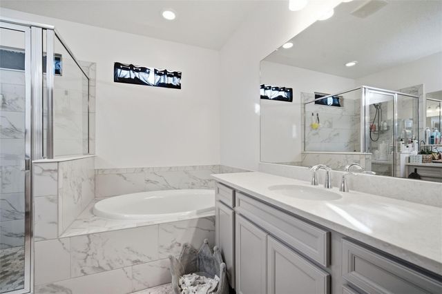 7431 SUNGOLD MEADOW COURT, Apollo Beach, FL 33572