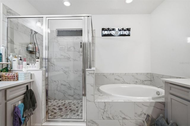 7431 SUNGOLD MEADOW COURT, Apollo Beach, FL 33572