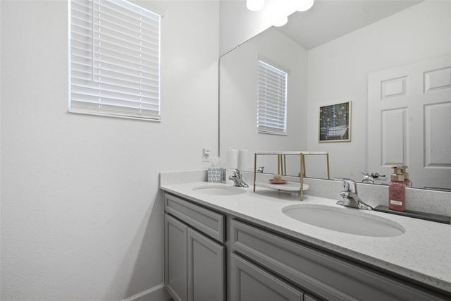 7431 SUNGOLD MEADOW COURT, Apollo Beach, FL 33572