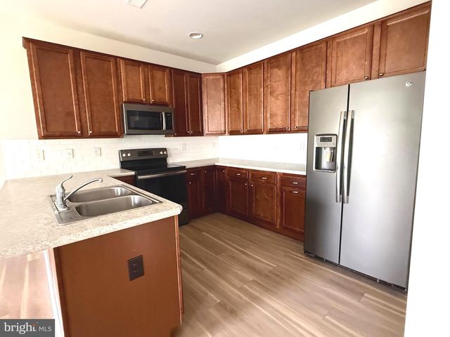 25 CAVENDISH WAY, Falling Waters, WV 25419