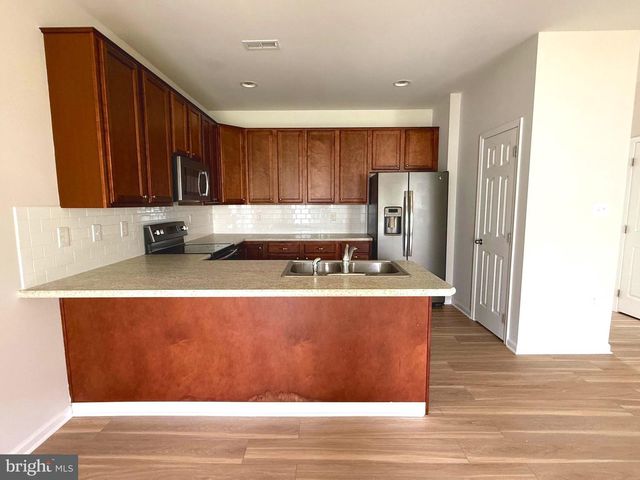 25 CAVENDISH WAY, Falling Waters, WV 25419