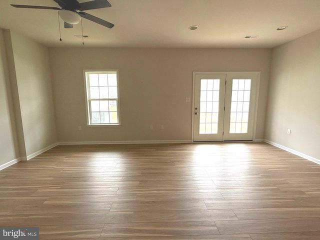 25 CAVENDISH WAY, Falling Waters, WV 25419