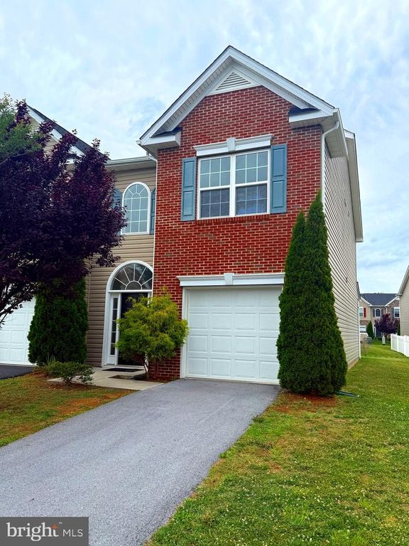 25 CAVENDISH WAY, Falling Waters, WV 25419