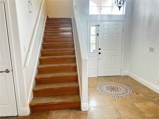 8388 Montgomery Street, Las Vegas, NV 89123