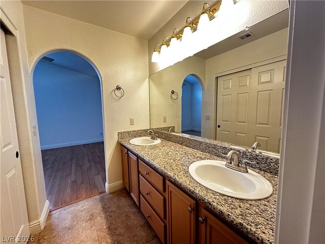 8388 Montgomery Street, Las Vegas, NV 89123