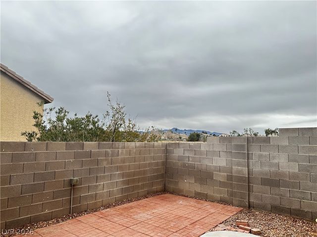 8388 Montgomery Street, Las Vegas, NV 89123