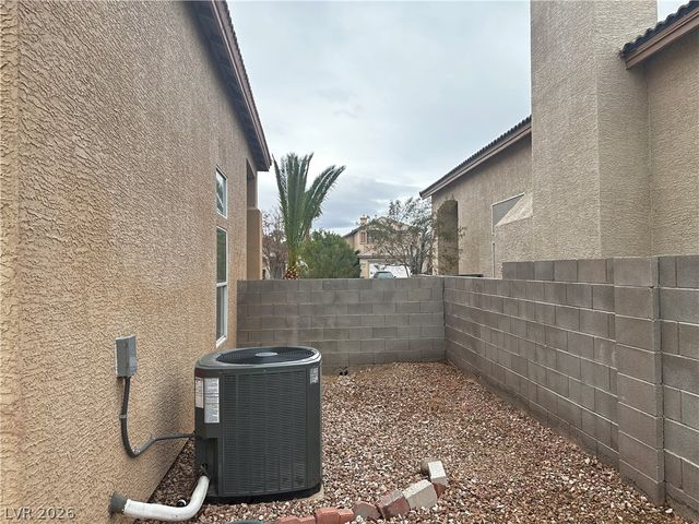 8388 Montgomery Street, Las Vegas, NV 89123