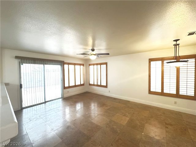 8388 Montgomery Street, Las Vegas, NV 89123
