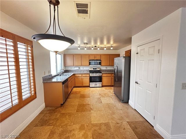 8388 Montgomery Street, Las Vegas, NV 89123