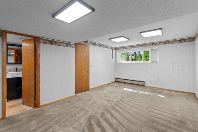 5946 W Bald Eagle Boulevard, White Bear Twp, MN 55110