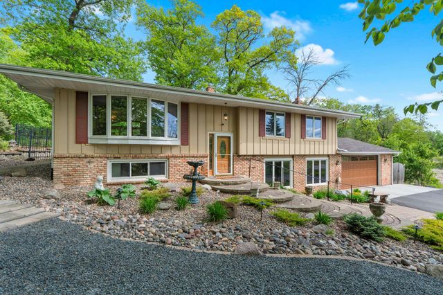 5946 W Bald Eagle Boulevard, White Bear Twp, MN 55110