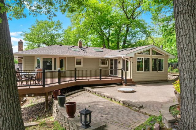 5946 W Bald Eagle Boulevard, White Bear Twp, MN 55110