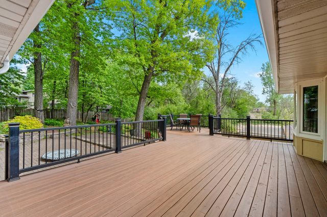 5946 W Bald Eagle Boulevard, White Bear Twp, MN 55110