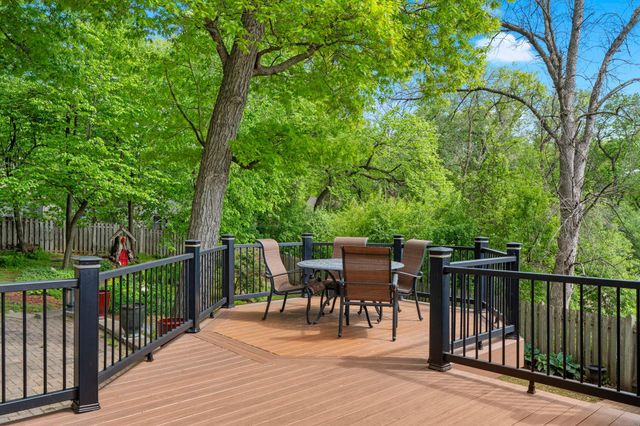 5946 W Bald Eagle Boulevard, White Bear Twp, MN 55110
