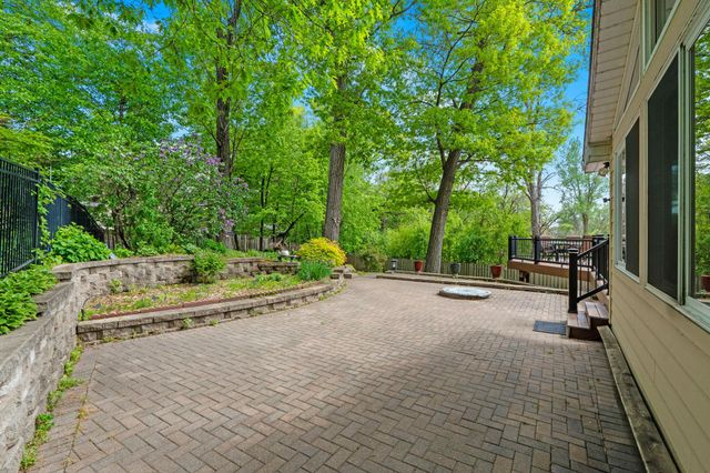 5946 W Bald Eagle Boulevard, White Bear Twp, MN 55110