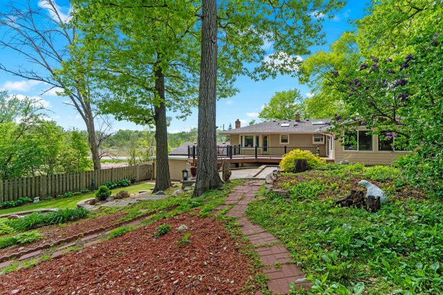 5946 W Bald Eagle Boulevard, White Bear Twp, MN 55110