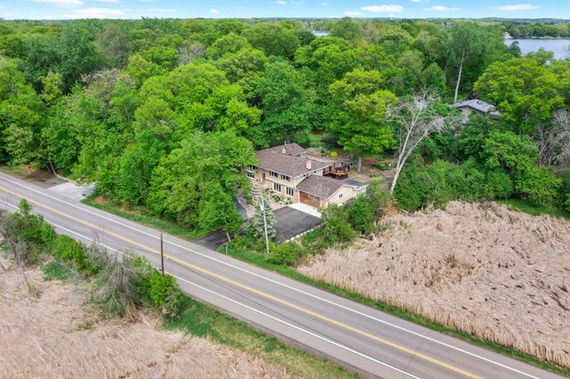 5946 W Bald Eagle Boulevard, White Bear Twp, MN 55110