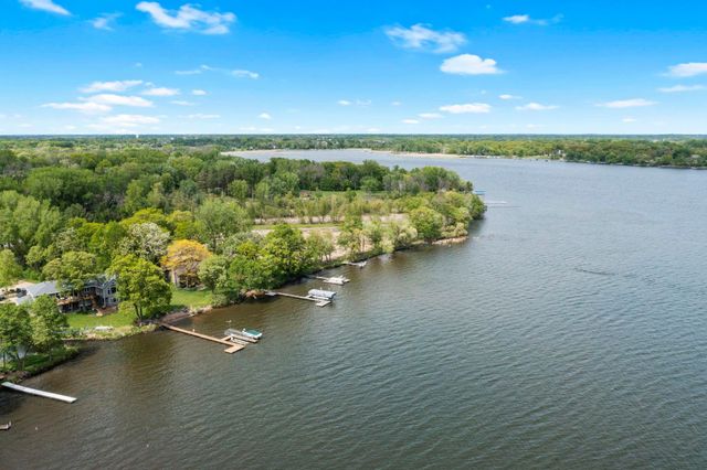 5946 W Bald Eagle Boulevard, White Bear Twp, MN 55110