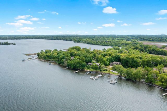 5946 W Bald Eagle Boulevard, White Bear Twp, MN 55110