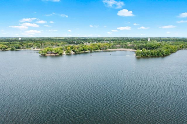 5946 W Bald Eagle Boulevard, White Bear Twp, MN 55110