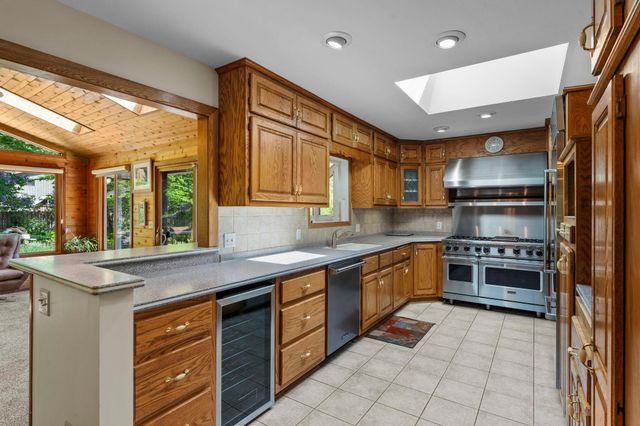 5946 W Bald Eagle Boulevard, White Bear Twp, MN 55110