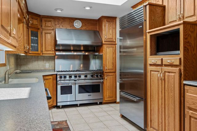 5946 W Bald Eagle Boulevard, White Bear Twp, MN 55110